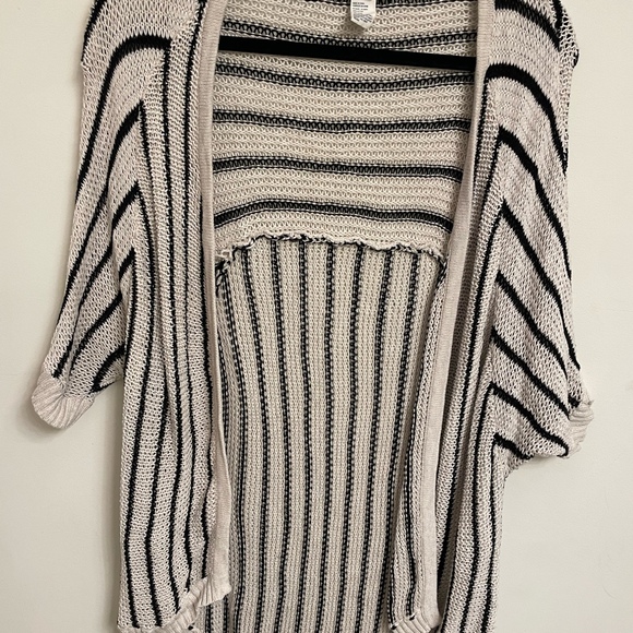 American Eagle Womens Sweater Size XS - Picture 3 of 4